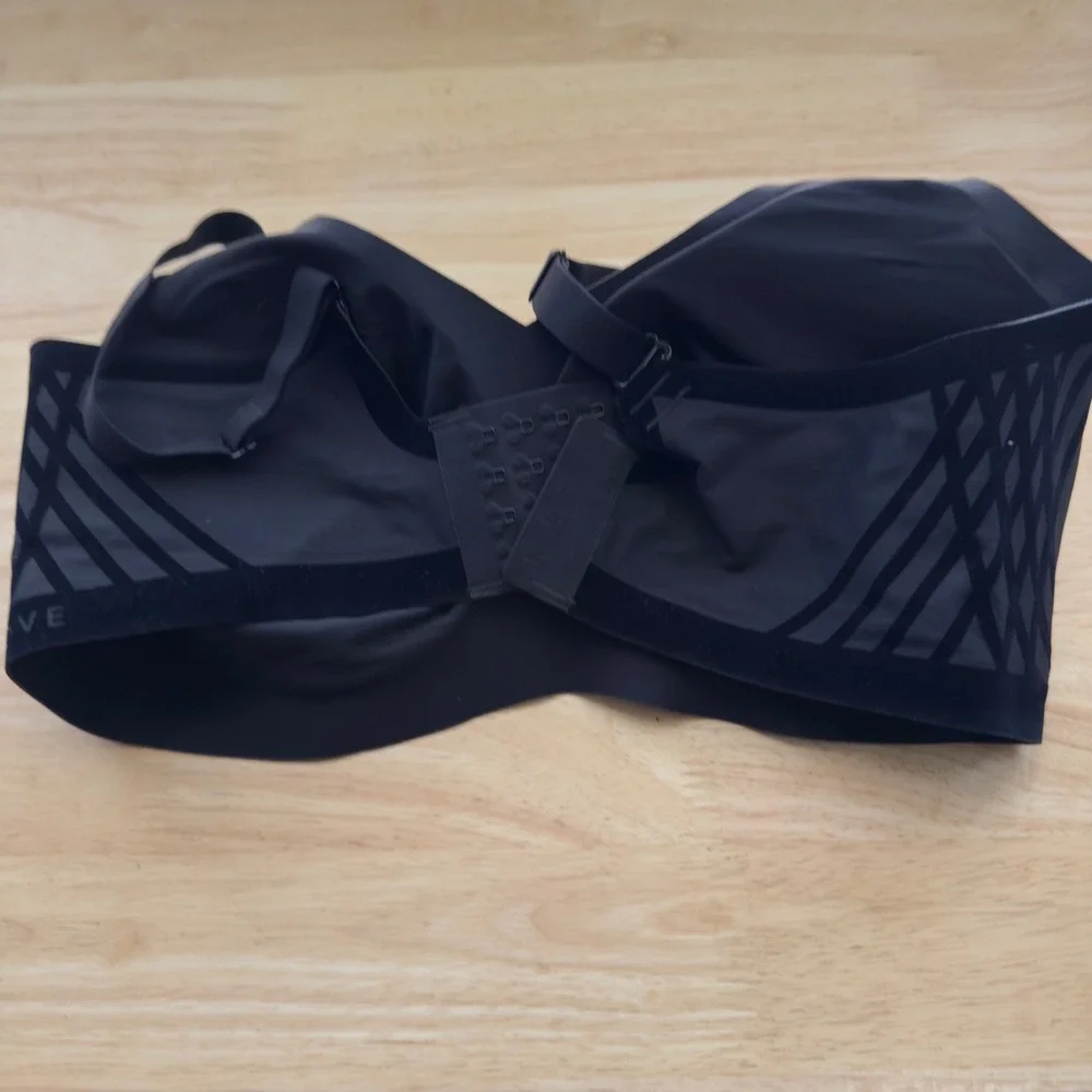 Honeylove Womes CrossOver Bra M++ Black Wireless Bonded Support LWBR0203